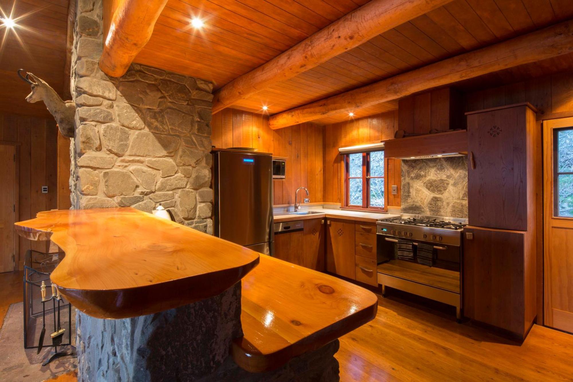Montrose Estate Chalet